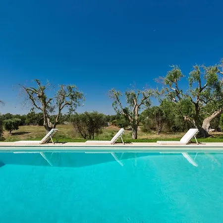I Trulli Di Nani' By Perle Di Puglia Villa